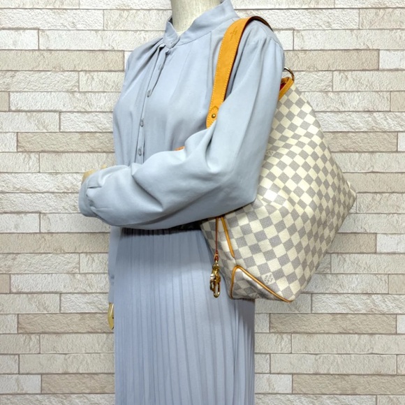 Louis Vuitton Handbags - Louis Vuitton Damier Azur Canvas Delightful